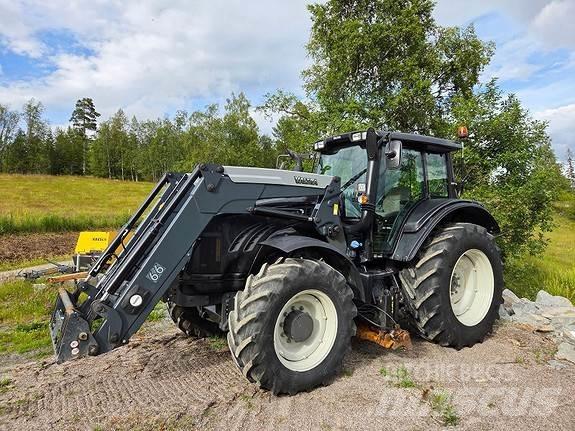 Valtra T193H Traktory