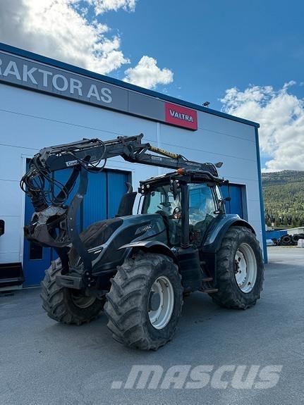 Valtra T194V Traktory