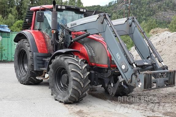 Valtra T202 D Traktory