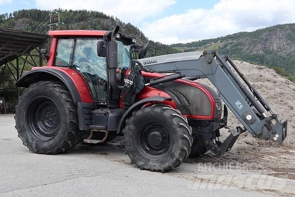 Valtra T202 D Traktory