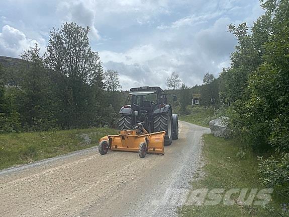 Valtra T203 Traktory