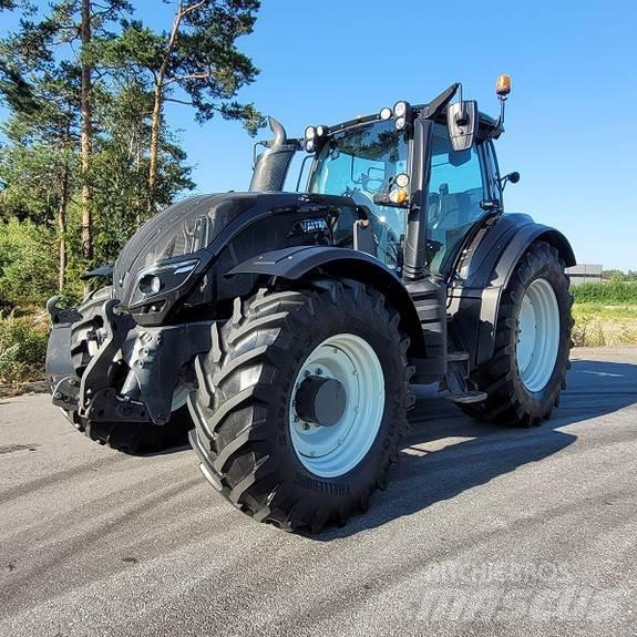 Valtra T234 Direct Traktory