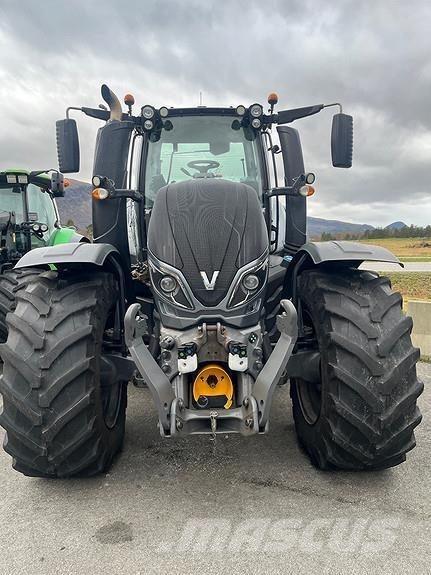 Valtra T234D Traktory