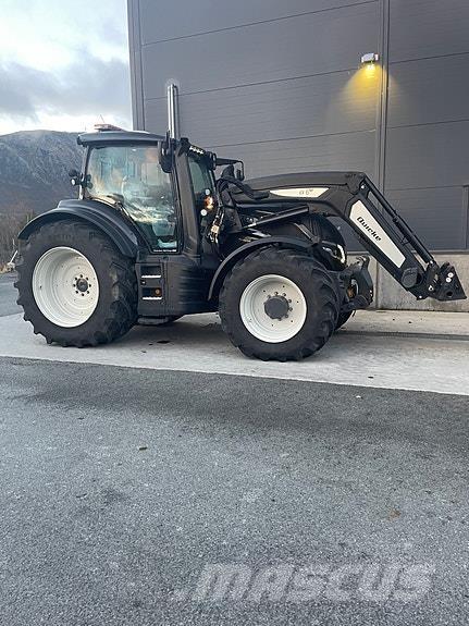 Valtra T235 Direct Traktory