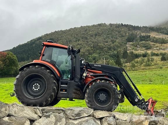 Valtra T235D Traktory