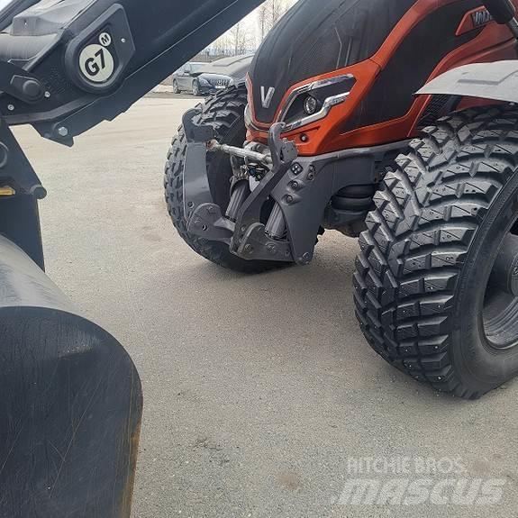 Valtra T255 Traktory