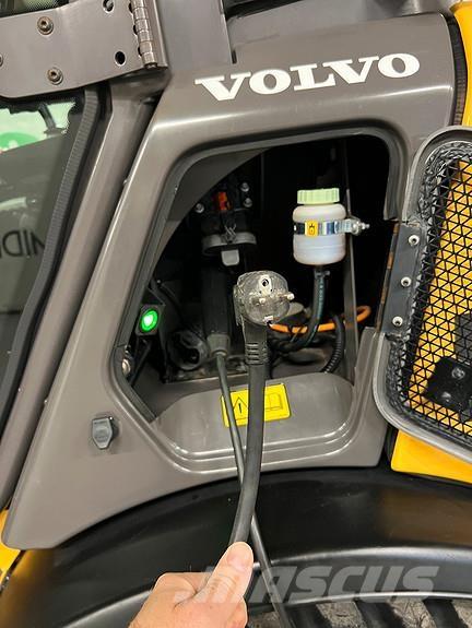 Volvo JL25H Kolové nakladače