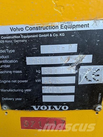 Volvo L25b Kolové nakladače