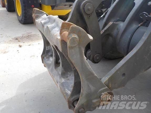 Volvo L90G Kolové nakladače