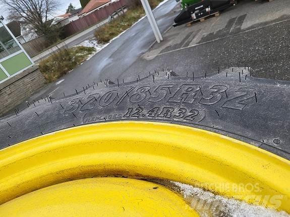   Pneumatiky, kola a ráfky