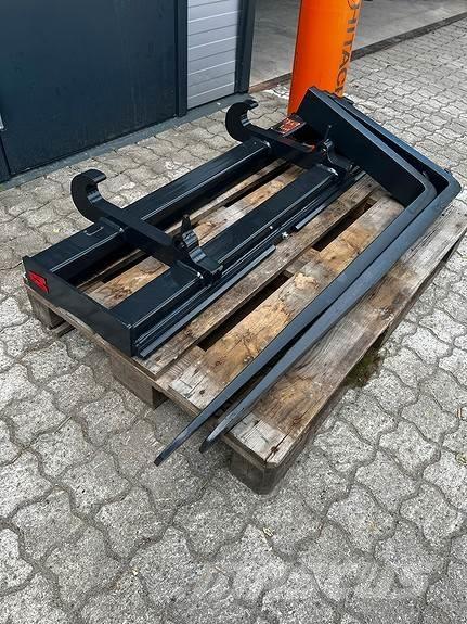   Další