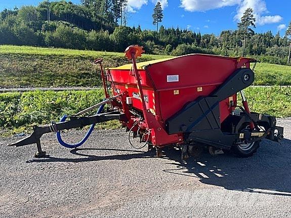   Rozmetadlo minerálních hnojiv