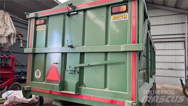 Smyth FM26 Sklápěcí přívěs