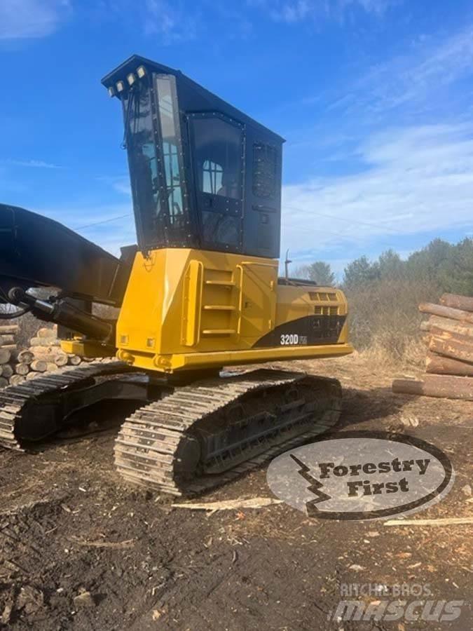 CAT 320D FM Lesní nakladače