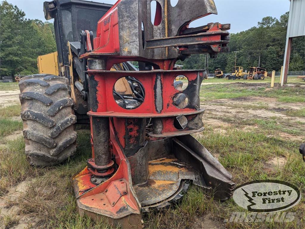 CAT 553C Kácecí harvestory