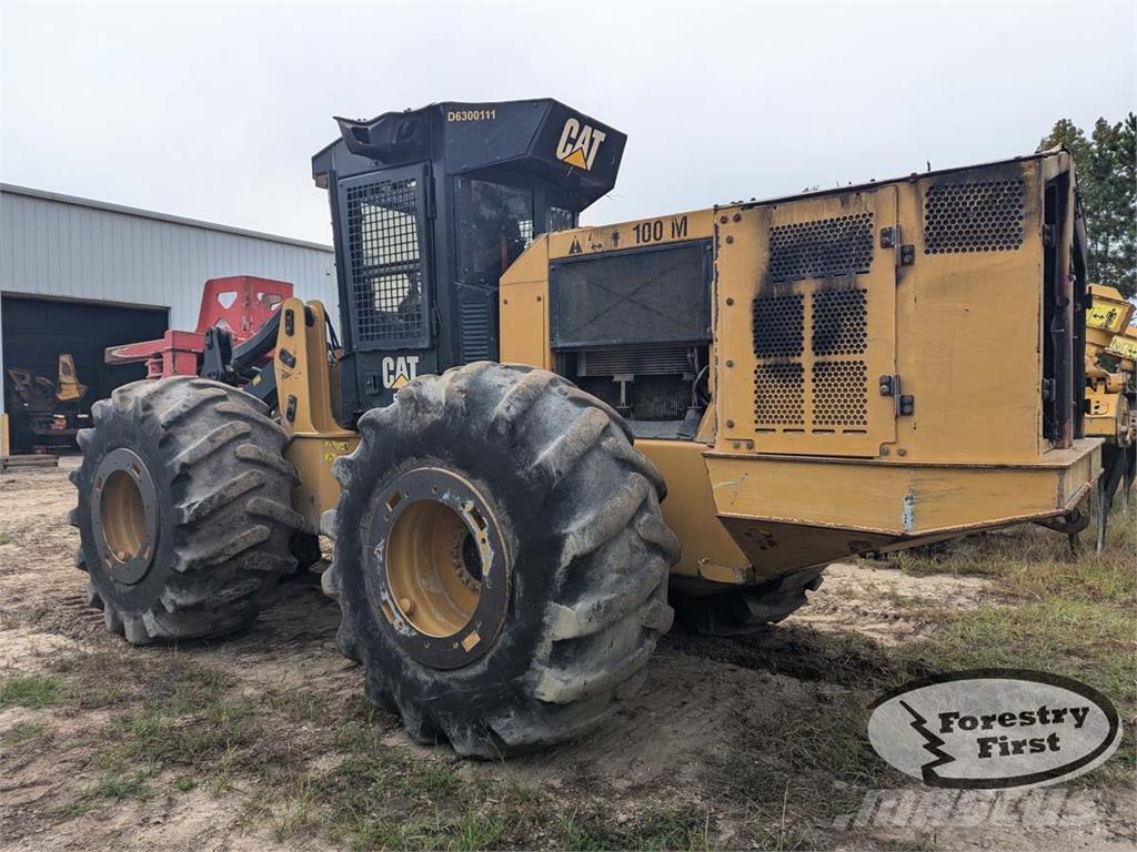 CAT 563D Kácecí harvestory