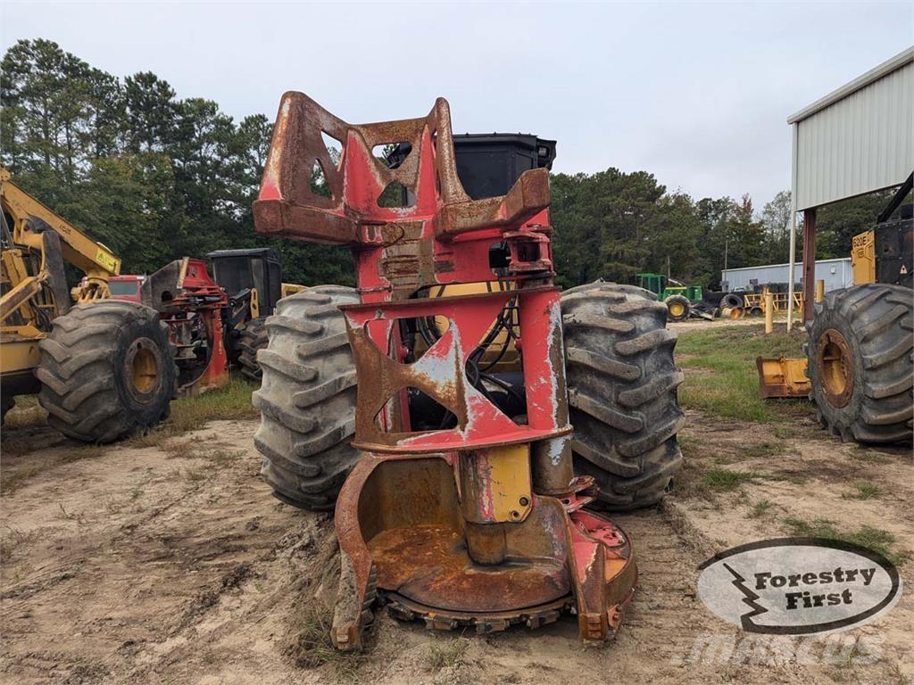 CAT 563D Kácecí harvestory