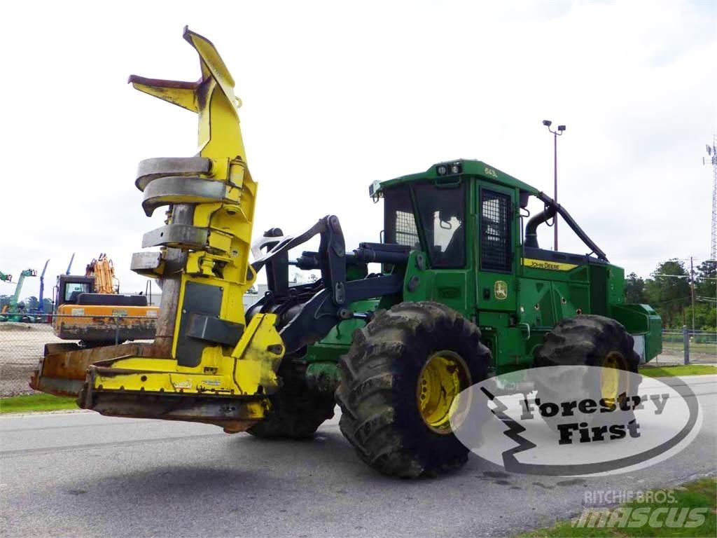 John Deere 643L Kácecí harvestory