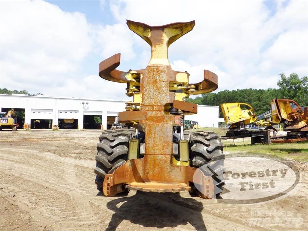 John Deere 843K Kácecí harvestory