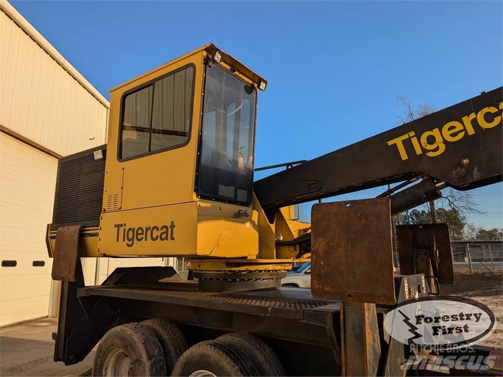 Tigercat 234 Lesní nakladače
