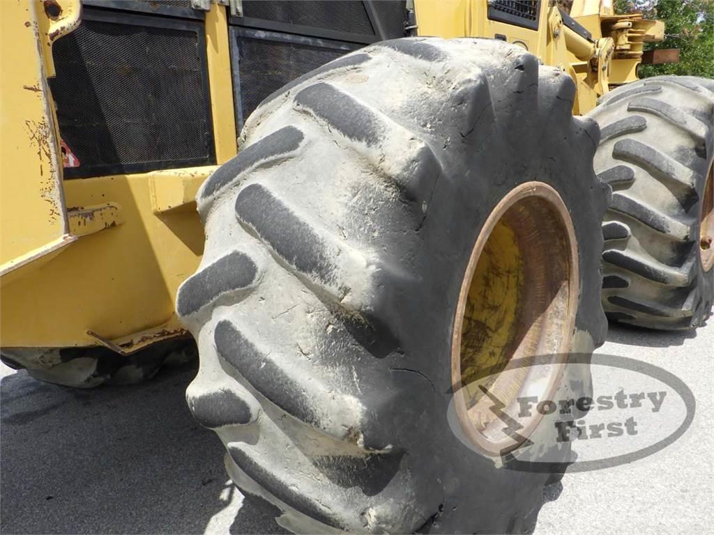 Tigercat 724G Kácecí harvestory