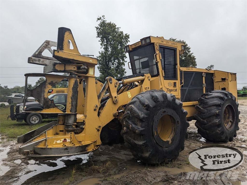 Tigercat 724G Kácecí harvestory