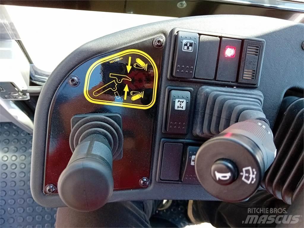 Mafi R336 4x4 Terminálový tahač