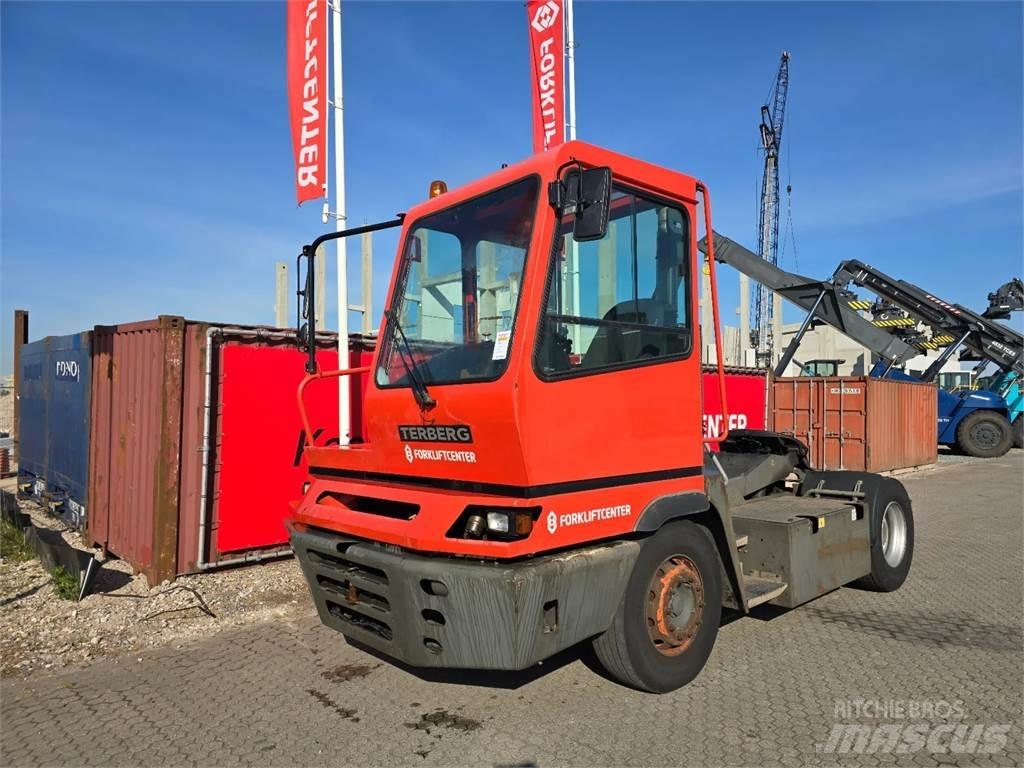 Terberg YT182 Terminálový tahač