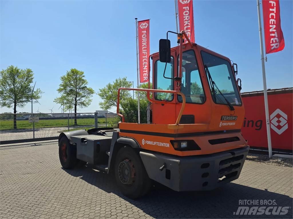 Terberg YT182 Terminálový tahač