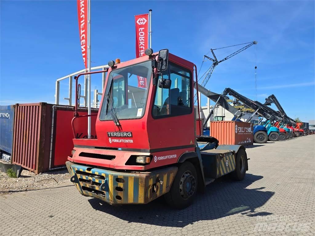 Terberg YT222 Terminálový tahač