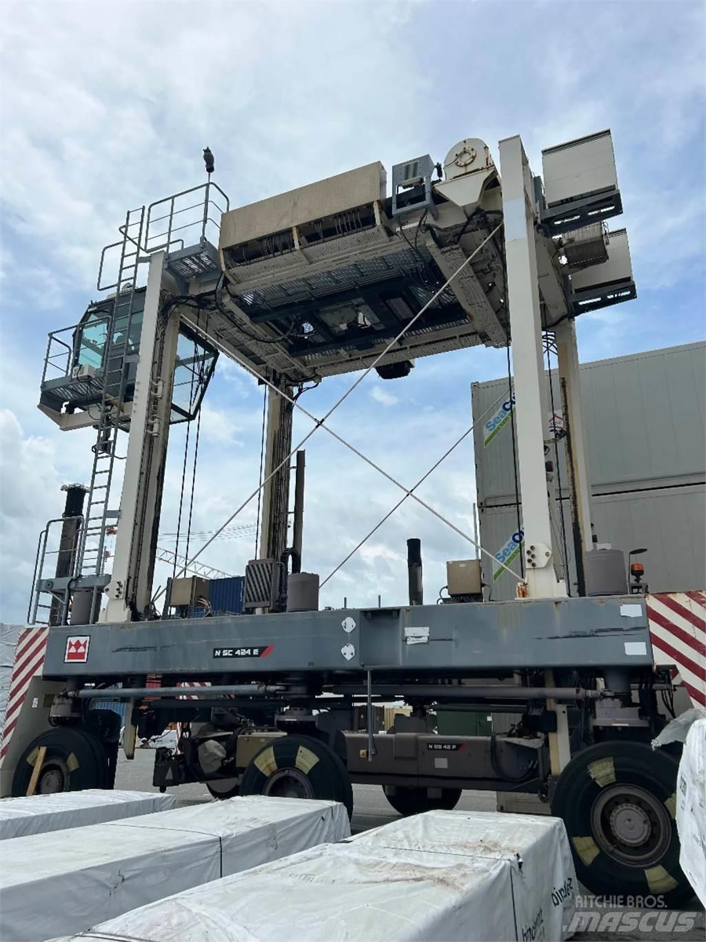 Terex N SC 424 E Manipulace s materiálem – ostatní