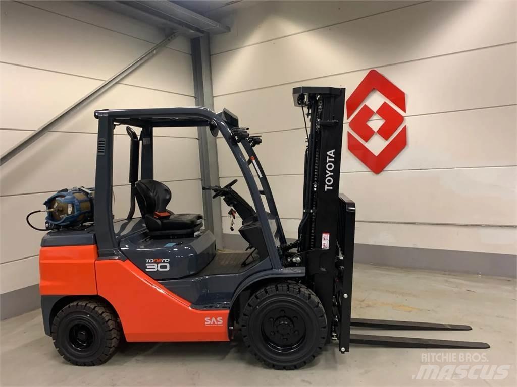 Toyota 02-8FGF30 LPG vozíky