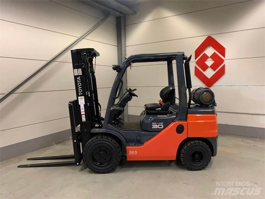 Toyota 02-8FGF30 LPG vozíky