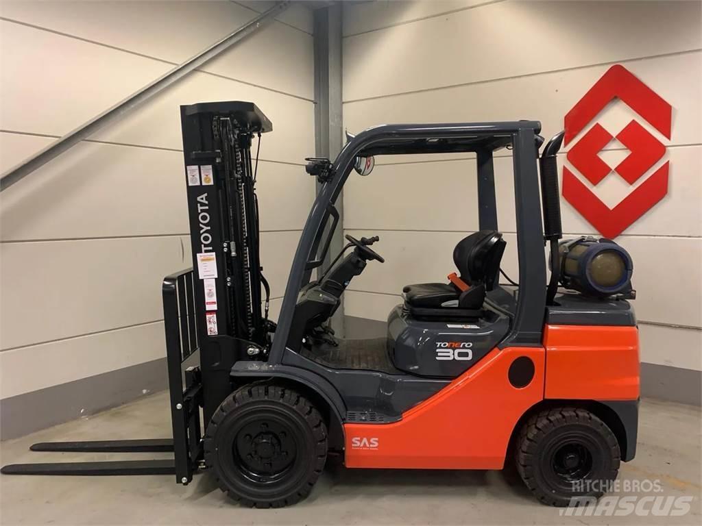 Toyota 02-8FGF30 LPG vozíky