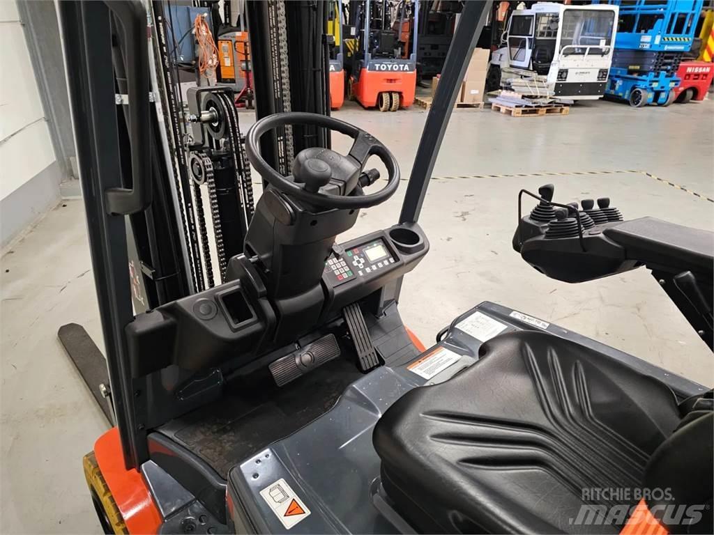 Toyota 8FBE20T Akumulátorové vozíky