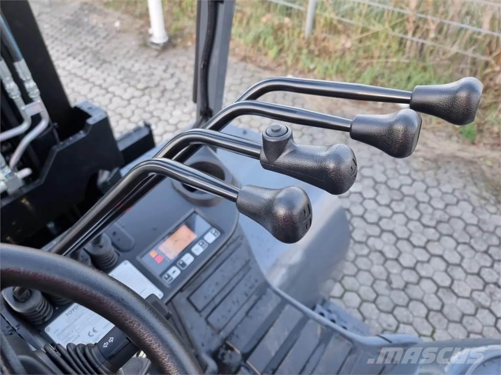Toyota 8FD70F Dieselové vozíky