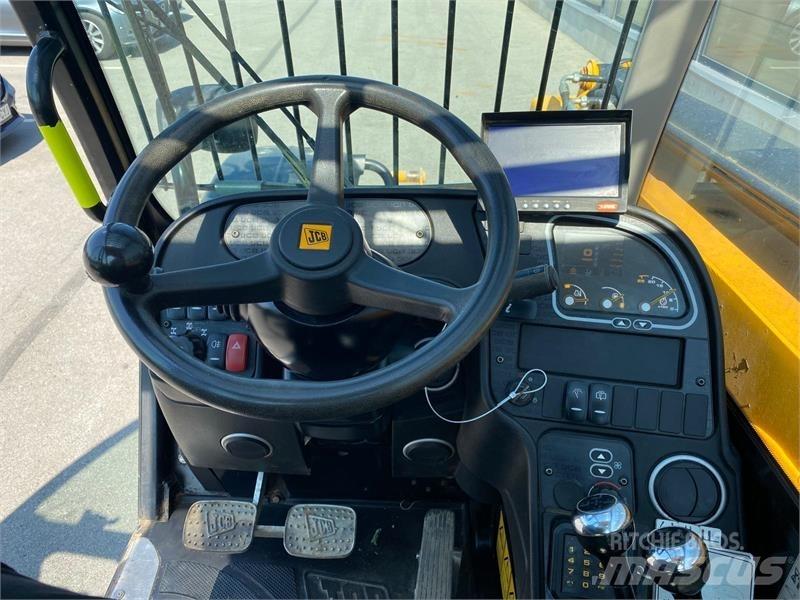 JCB 535-95 Teleskopické manipulátory