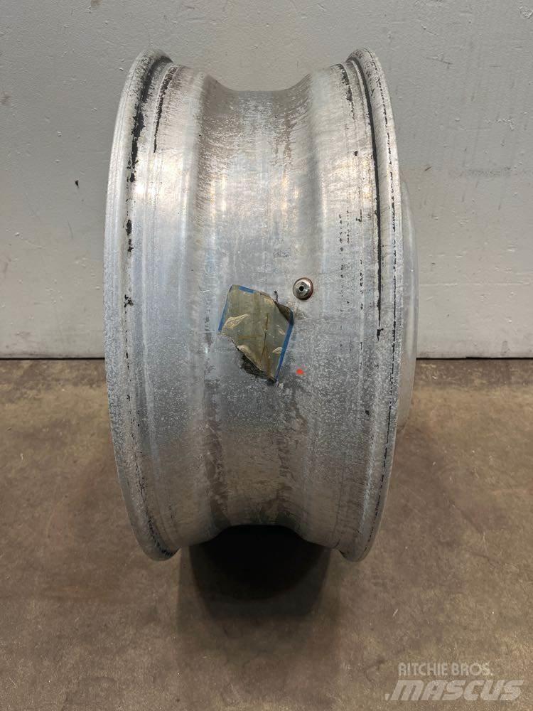 Alcoa  Pneumatiky, kola a ráfky