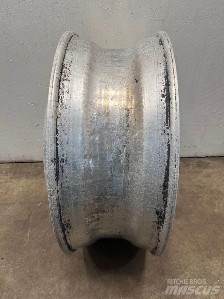 Alcoa  Pneumatiky, kola a ráfky
