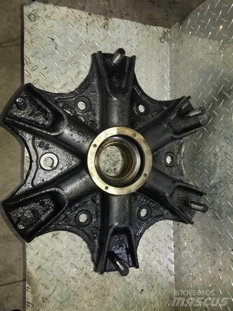 Dayton  Pneumatiky, kola a ráfky