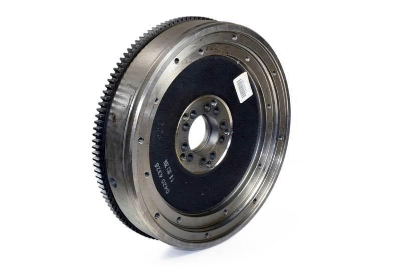 Deutz  Pneumatiky, kola a ráfky