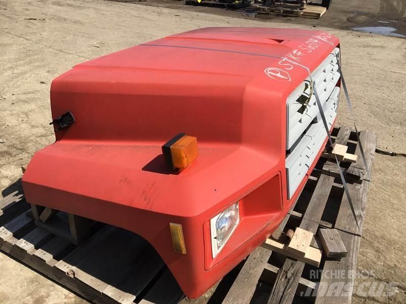 Ford F700 Kabiny a interiér