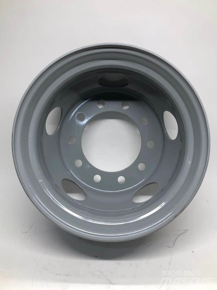 Ford F750 Pneumatiky, kola a ráfky