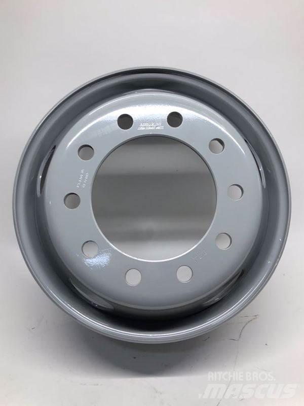 Ford F750 Pneumatiky, kola a ráfky