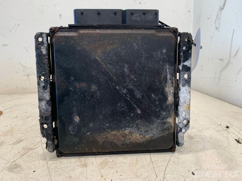 GMC W4500 Kabiny a interiér