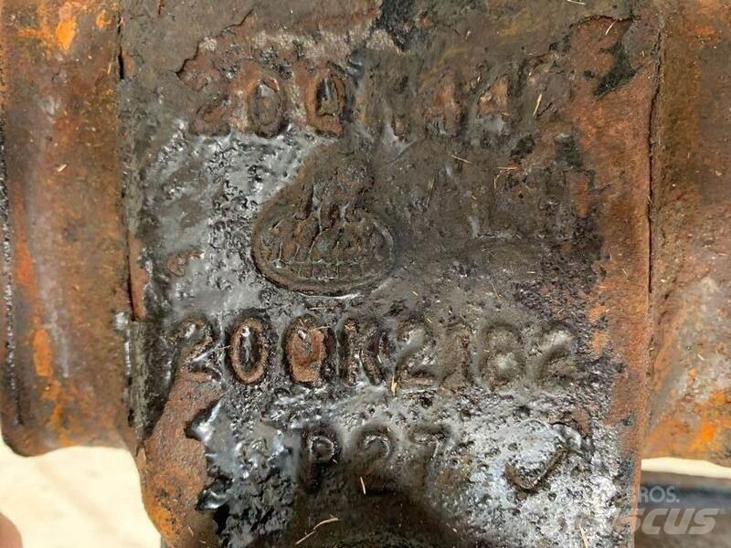 Mack CV713 Podvozky a zavěšení kol