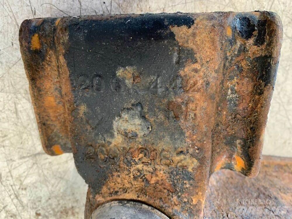 Mack RD680 Podvozky a zavěšení kol