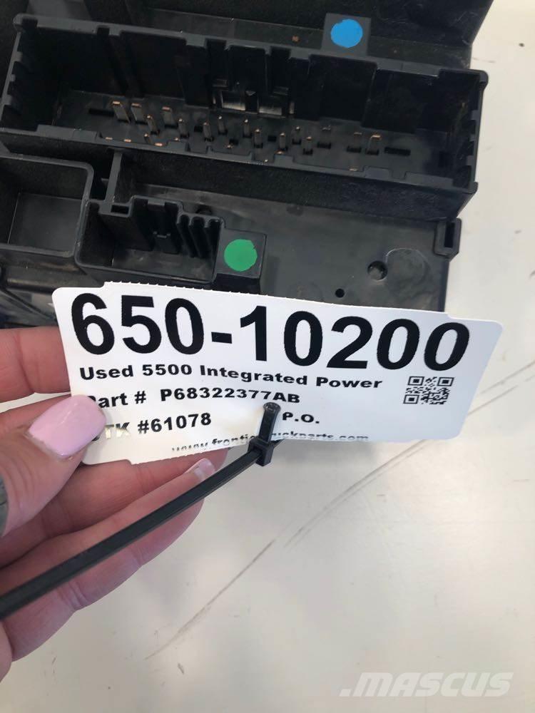 RAM 5500 Kabiny a interiér