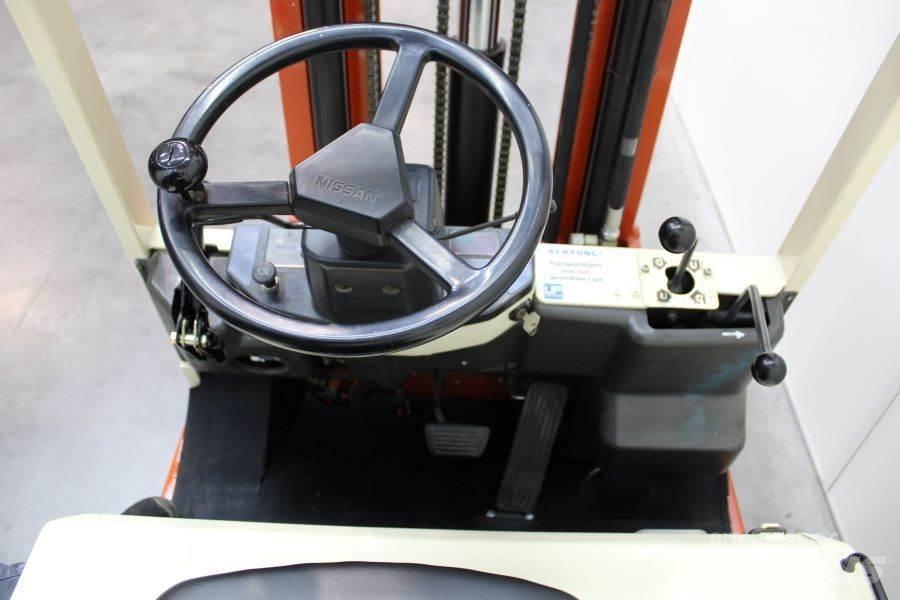 Nissan N01 L18U Akumulátorové vozíky