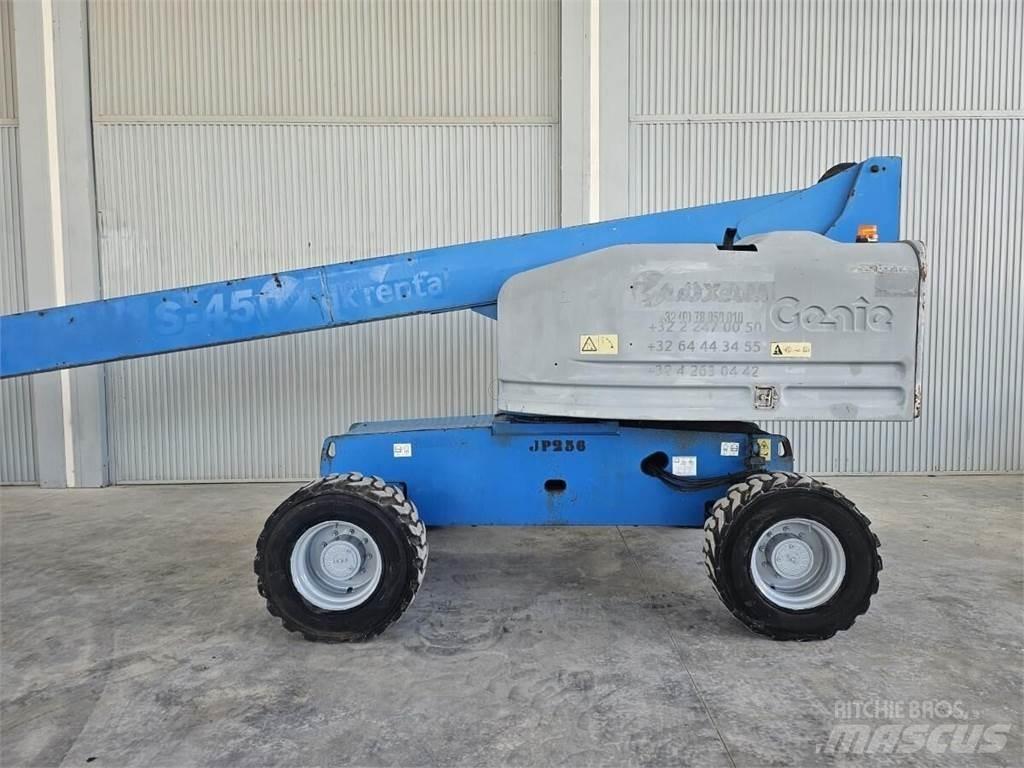 Genie S-45 Teleskopické plošiny